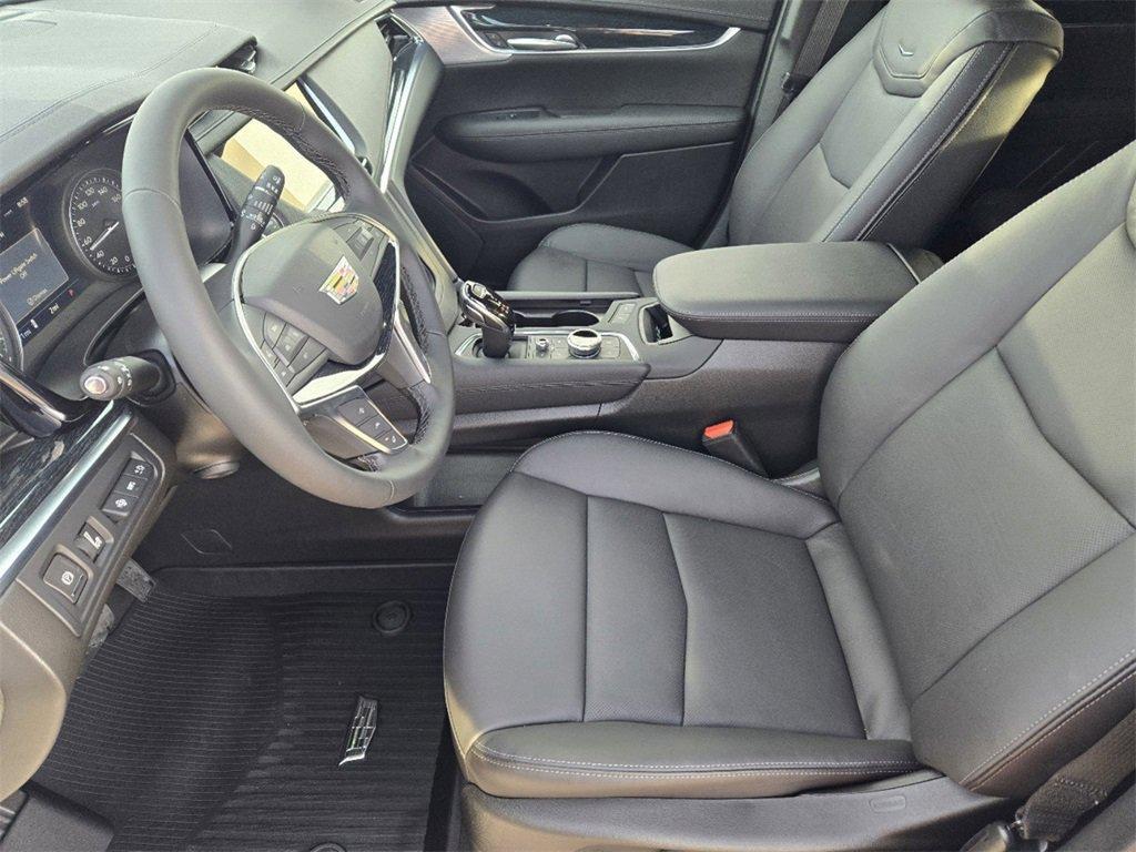 new 2025 Cadillac XT5 car, priced at $56,885