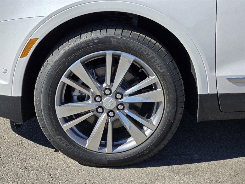 new 2025 Cadillac XT5 car, priced at $58,830
