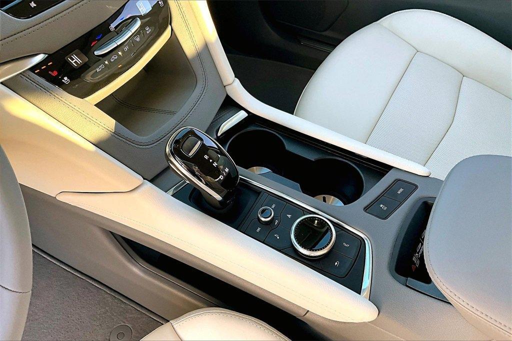 new 2026 Cadillac XT5 car, priced at $58,095