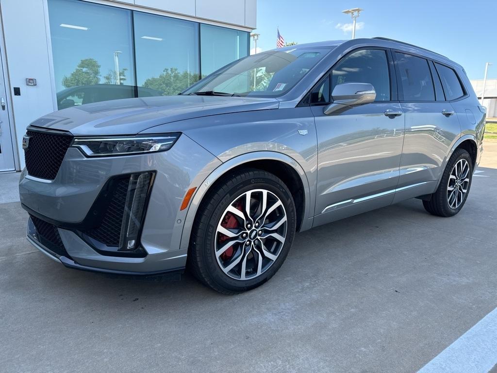 used 2025 Cadillac XT6 car, priced at $60,000