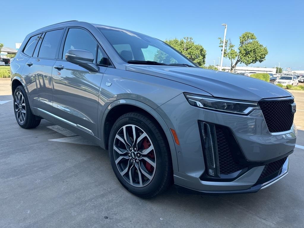 used 2025 Cadillac XT6 car, priced at $60,000