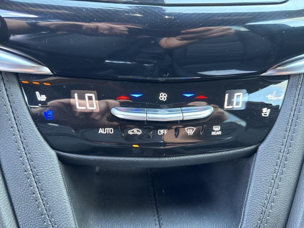 used 2025 Cadillac XT6 car, priced at $60,000