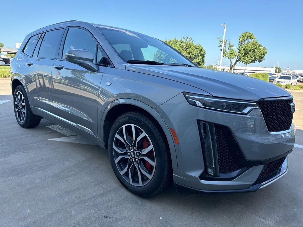 used 2025 Cadillac XT6 car, priced at $60,000