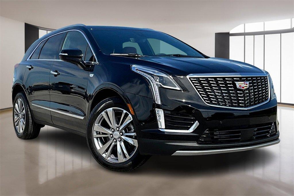 new 2025 Cadillac XT5 car, priced at $57,290