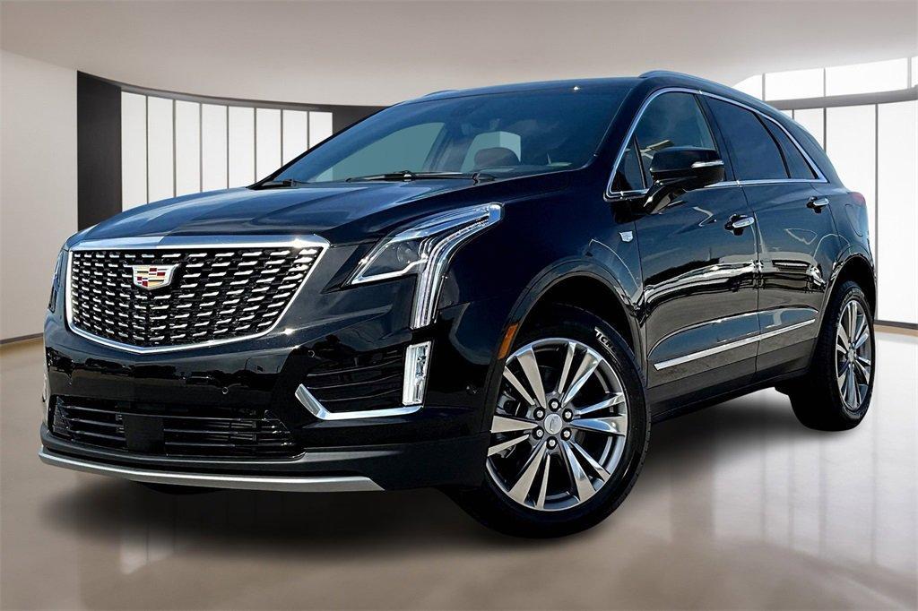 new 2025 Cadillac XT5 car, priced at $57,290