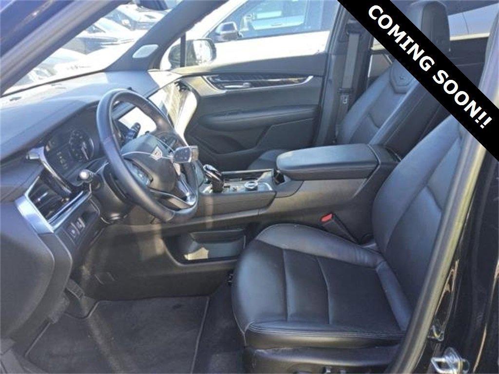 used 2025 Cadillac XT6 car, priced at $45,000