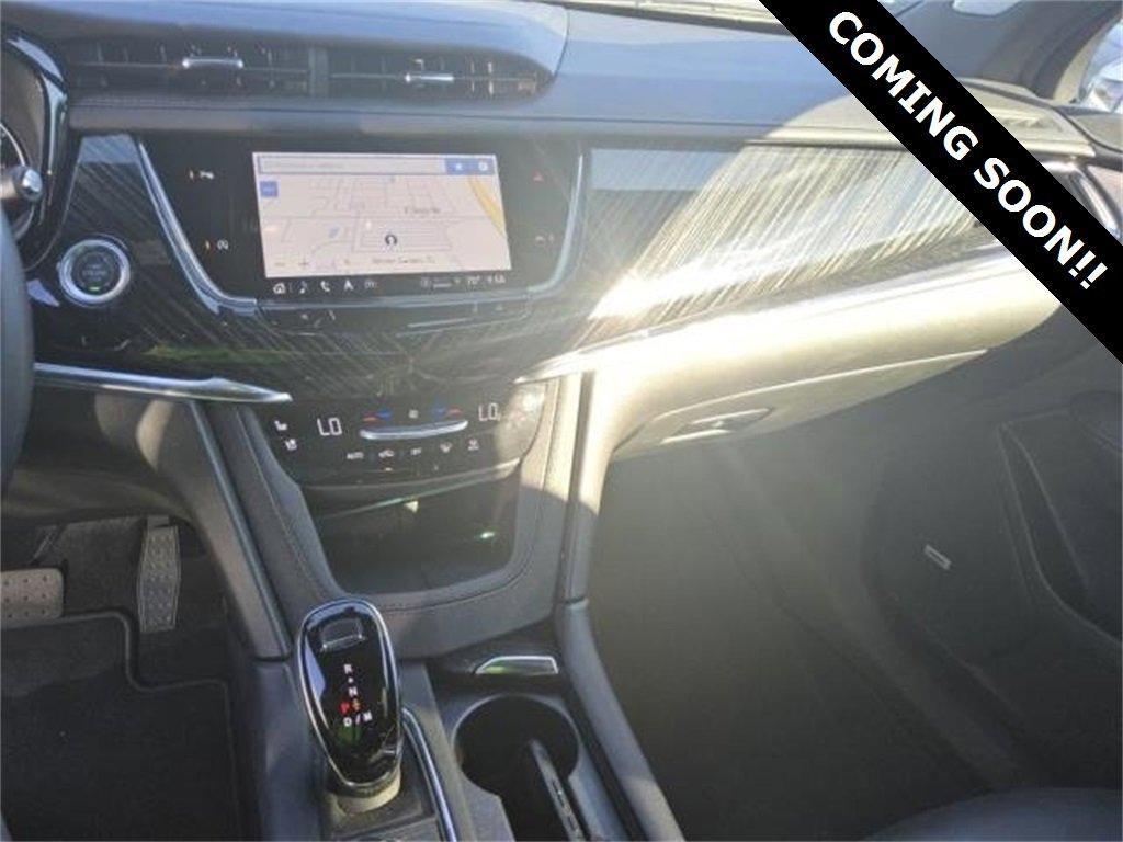 used 2025 Cadillac XT6 car, priced at $45,000