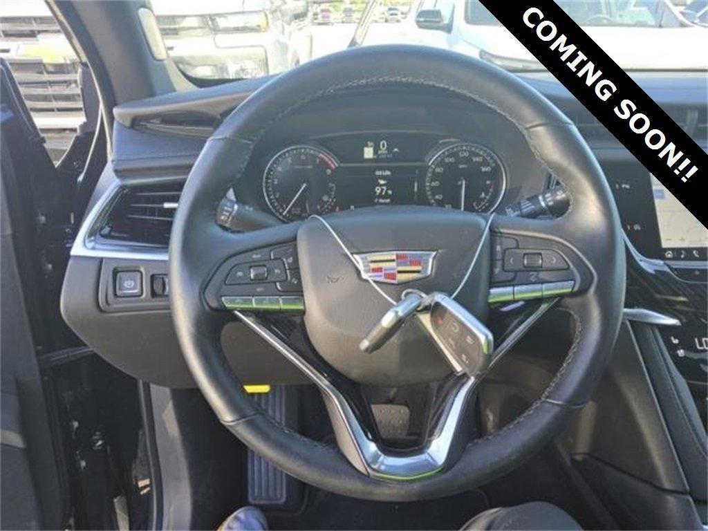 used 2025 Cadillac XT6 car, priced at $45,000