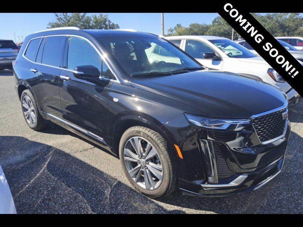 used 2025 Cadillac XT6 car, priced at $45,000