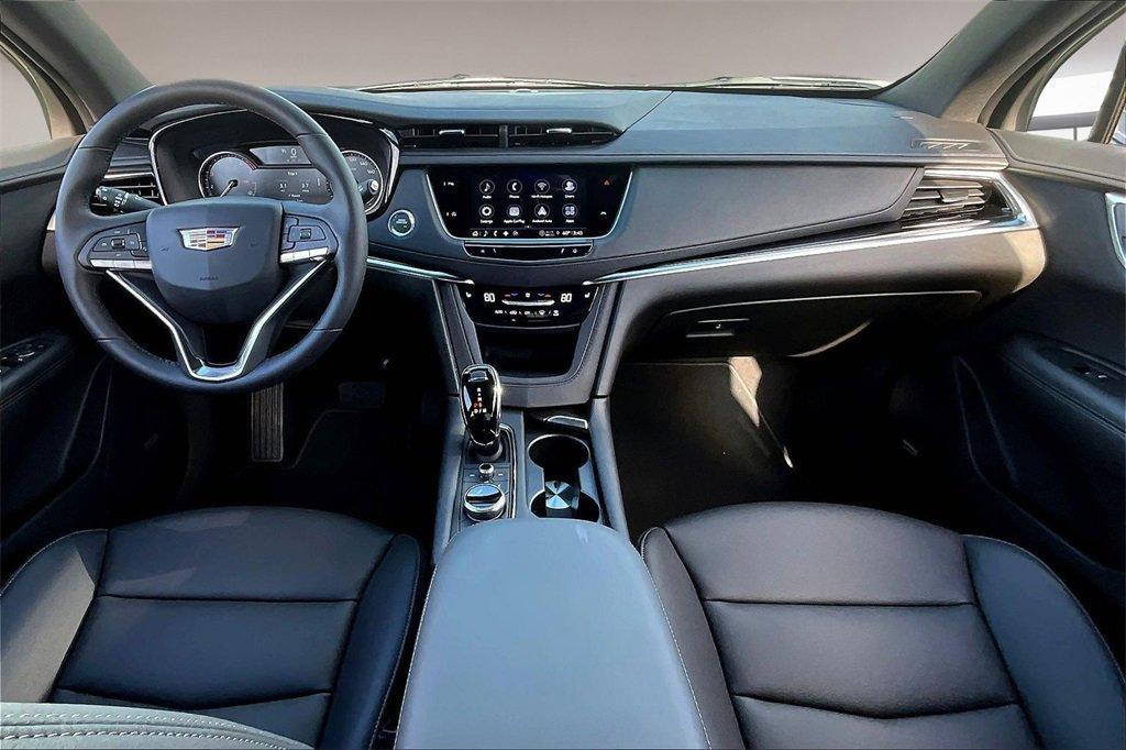 new 2025 Cadillac XT6 car, priced at $48,940