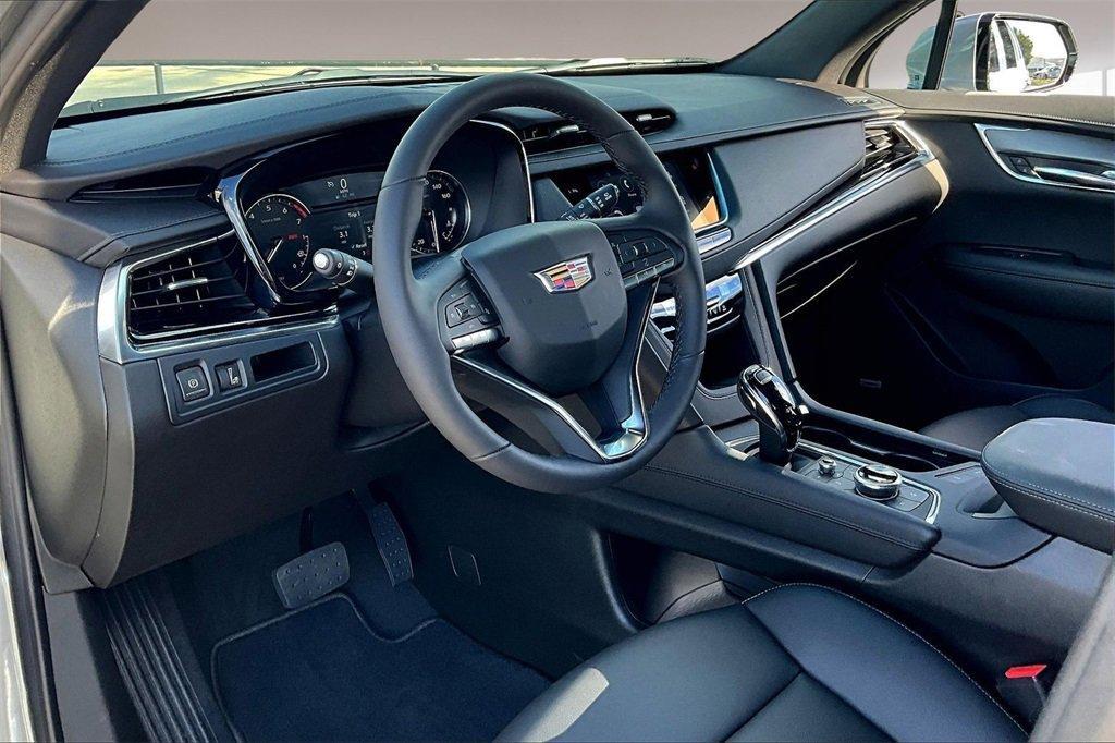 new 2025 Cadillac XT6 car, priced at $48,940