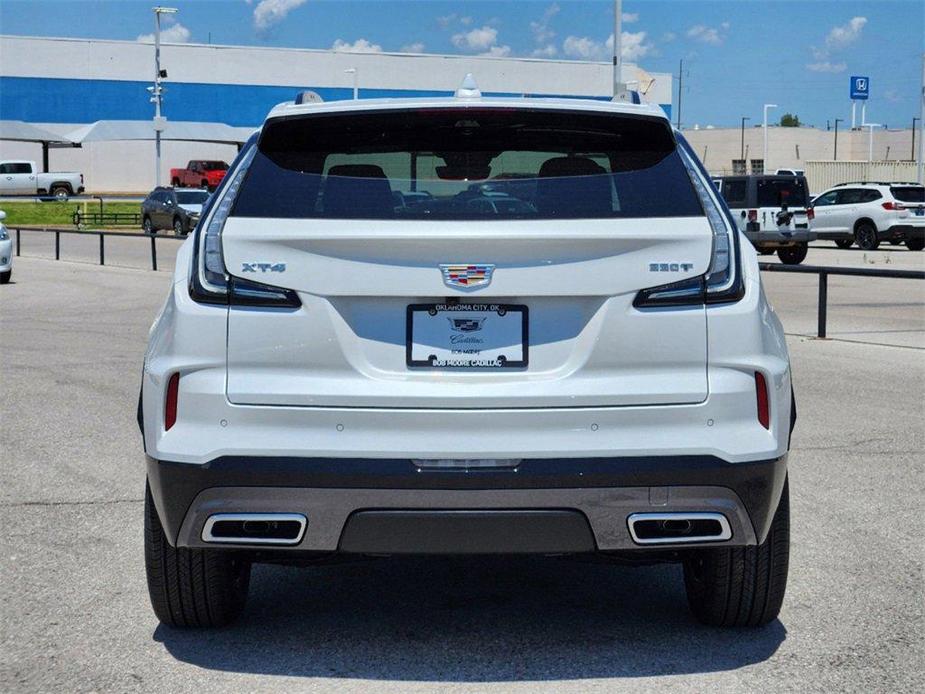 new 2024 Cadillac XT4 car