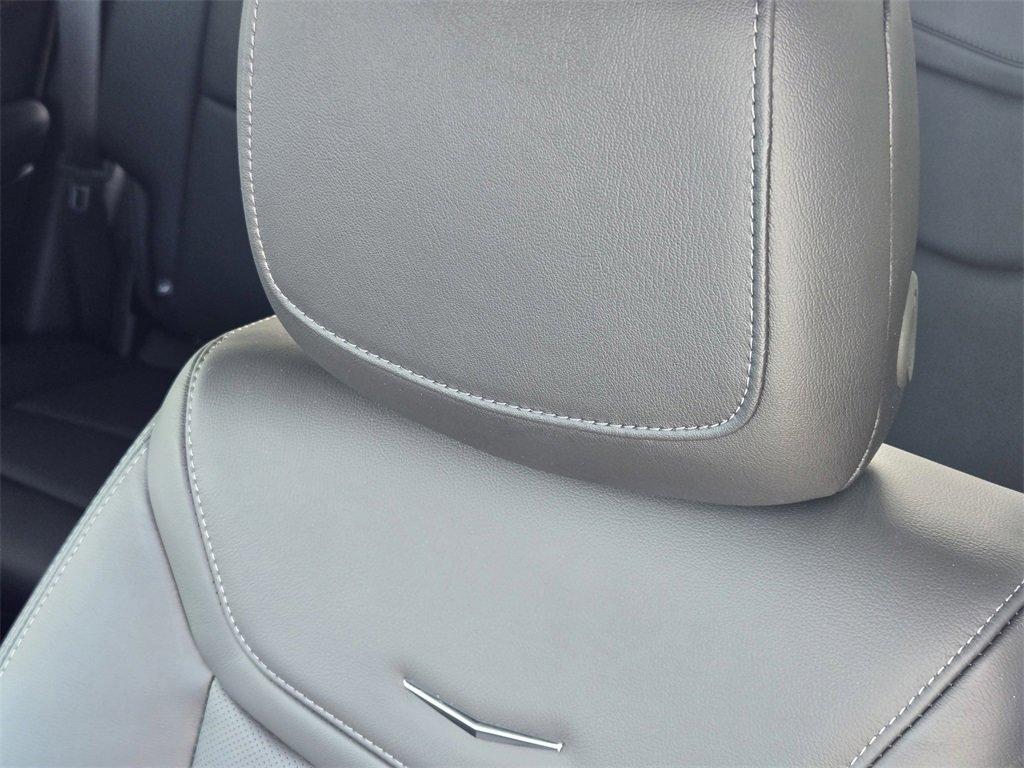 new 2025 Cadillac XT5 car, priced at $62,385