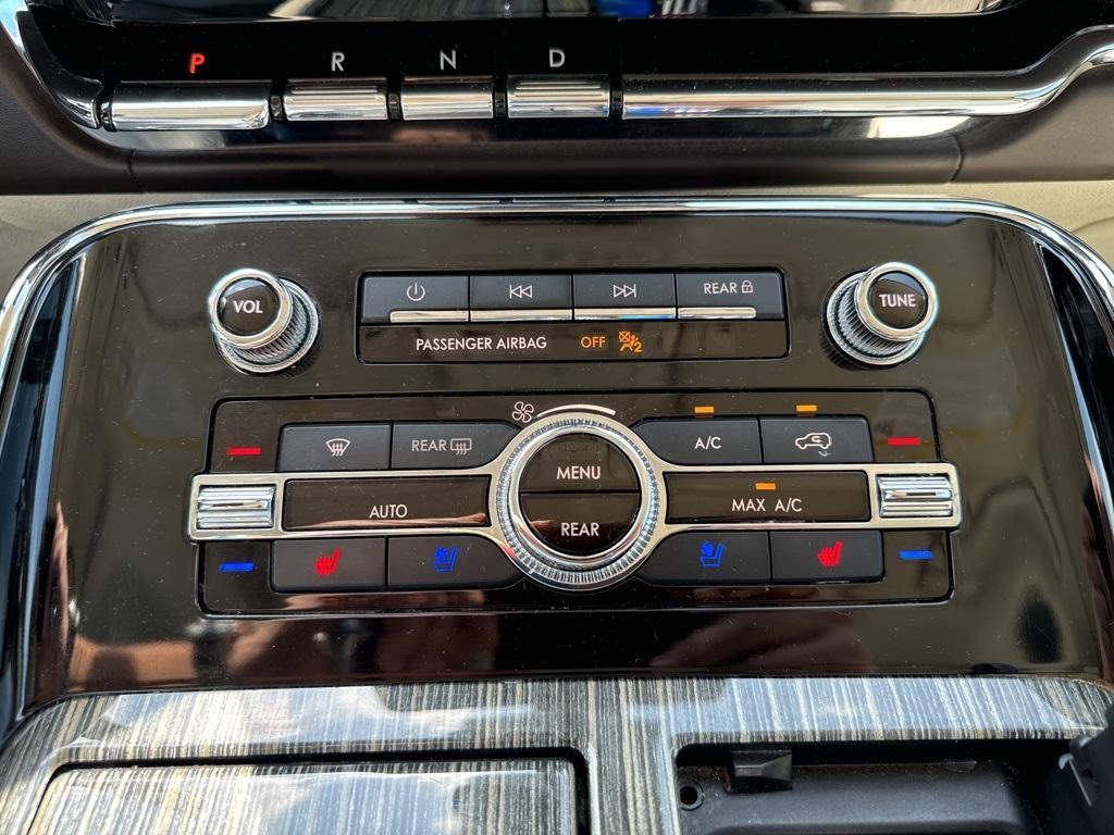 used 2020 Lincoln Navigator L car, priced at $35,988