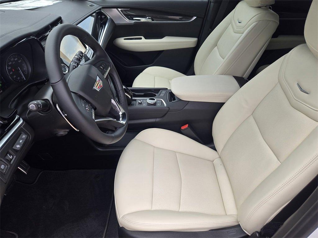 new 2025 Cadillac XT6 car, priced at $67,693
