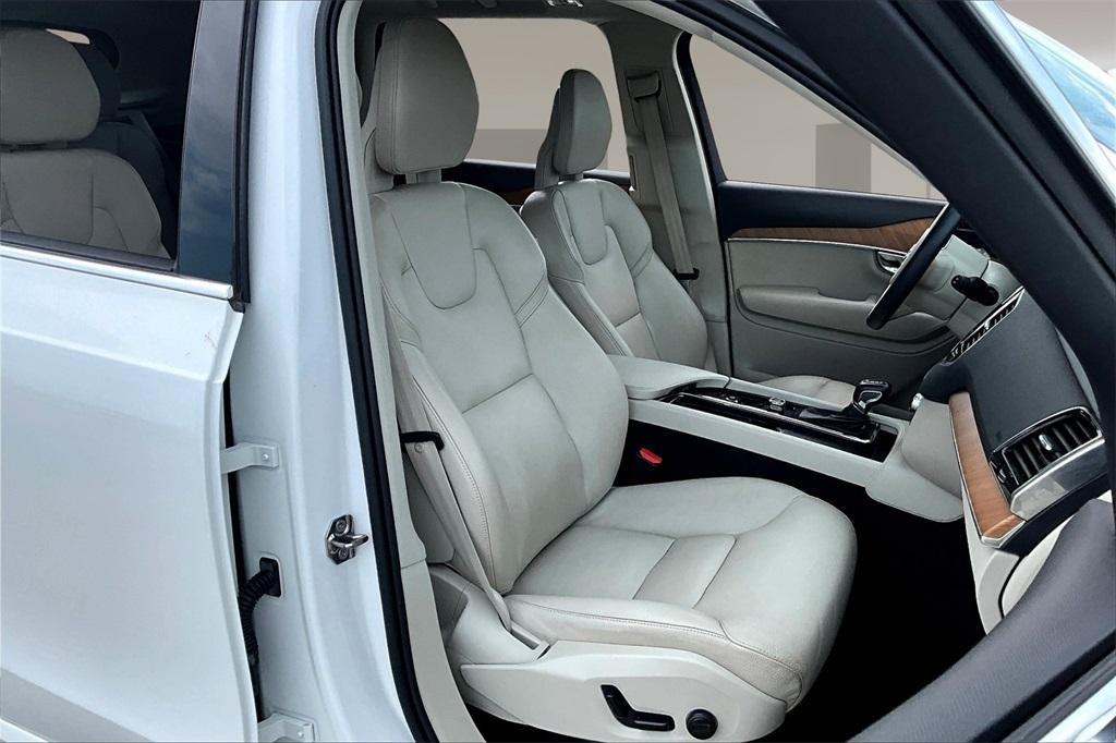 used 2022 Volvo XC90 car, priced at $31,000