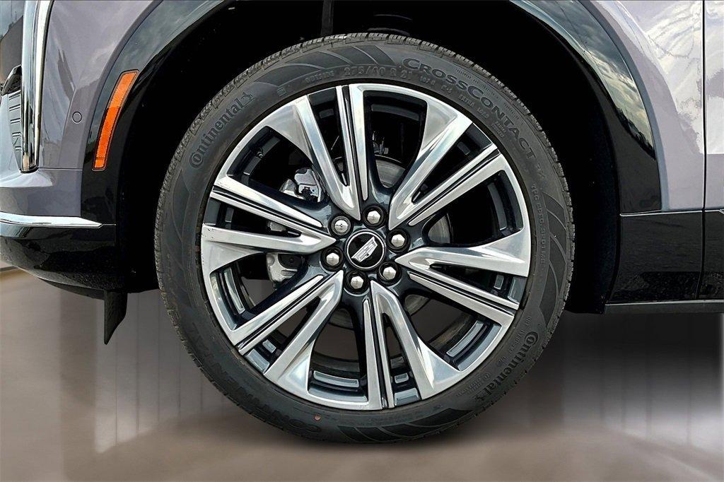 new 2025 Cadillac OPTIQ car, priced at $59,209