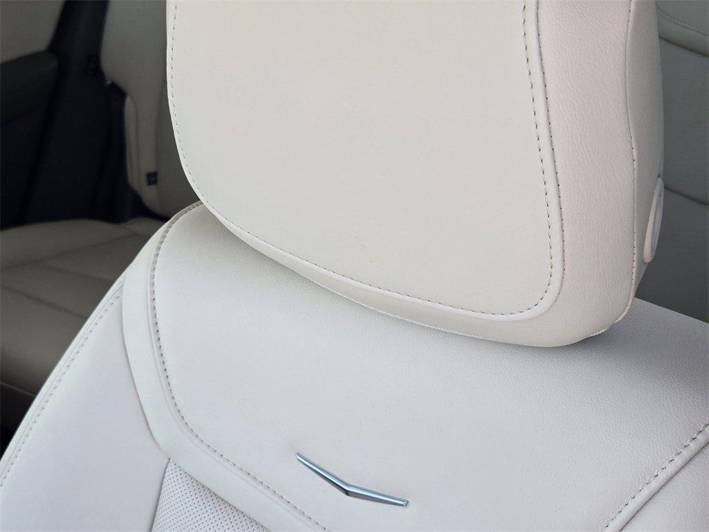 new 2025 Cadillac XT6 car, priced at $59,915