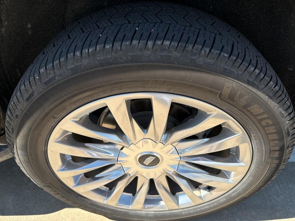 used 2023 Cadillac Escalade ESV car, priced at $60,000