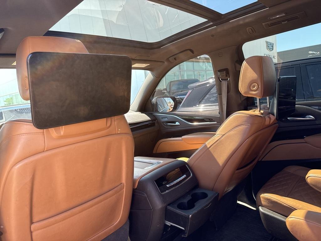 used 2023 Cadillac Escalade ESV car, priced at $60,000