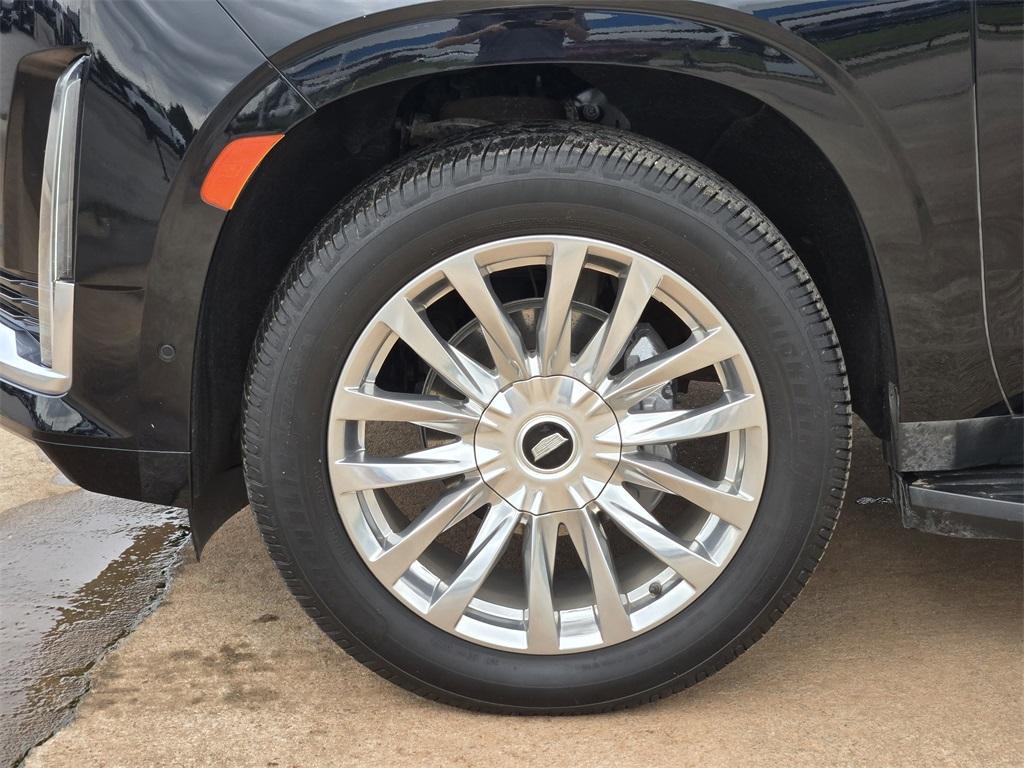 used 2023 Cadillac Escalade ESV car, priced at $57,544