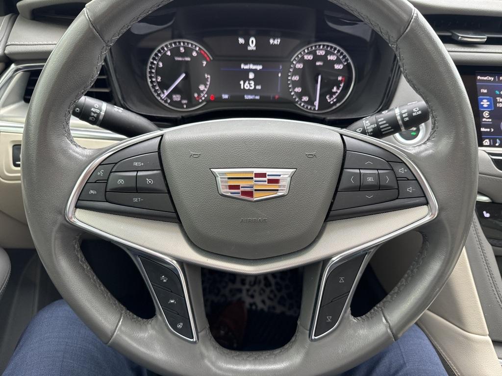 used 2021 Cadillac XT5 car, priced at $26,000