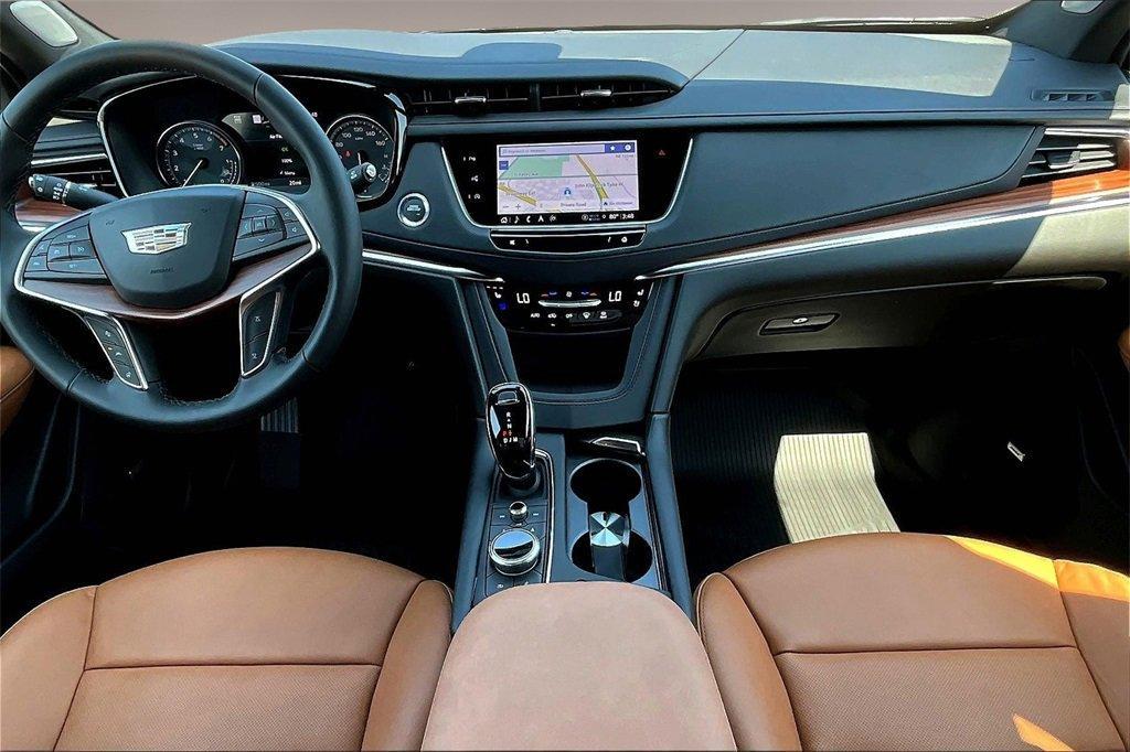 new 2025 Cadillac XT5 car, priced at $58,915