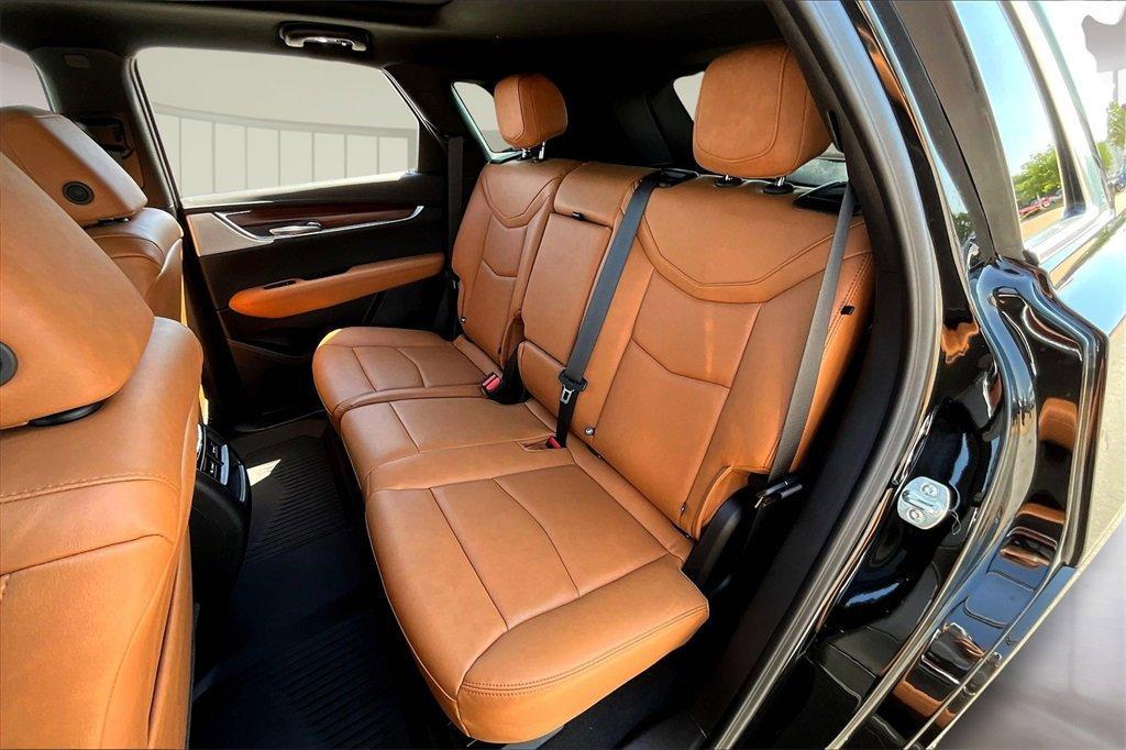 new 2025 Cadillac XT5 car, priced at $58,915