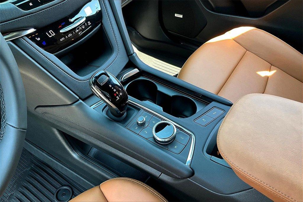 new 2025 Cadillac XT5 car, priced at $58,915