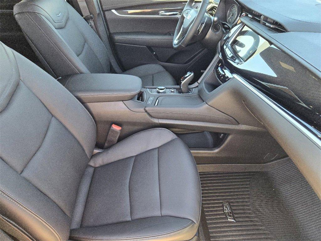 new 2025 Cadillac XT6 car, priced at $63,990