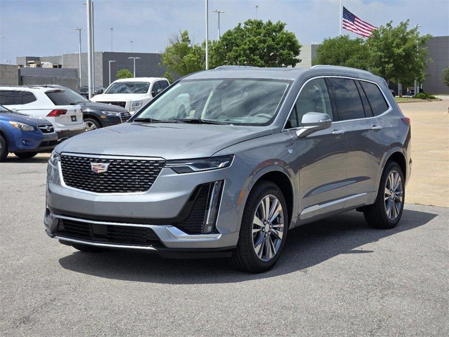 new 2024 Cadillac XT6 car