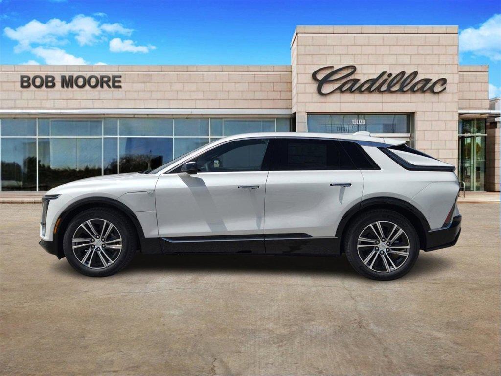 new 2025 Cadillac LYRIQ car, priced at $61,610