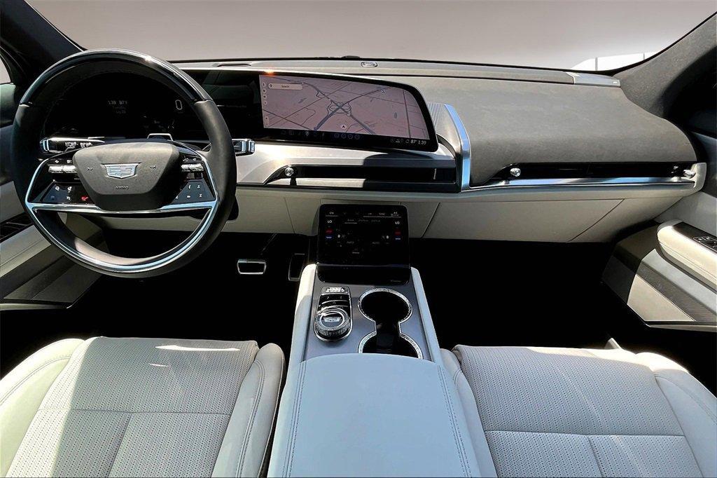 new 2026 Cadillac VISTIQ car, priced at $80,285