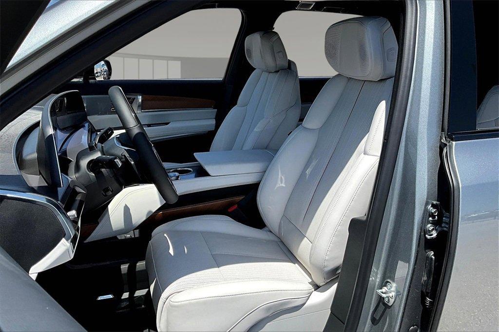 new 2026 Cadillac VISTIQ car, priced at $80,285