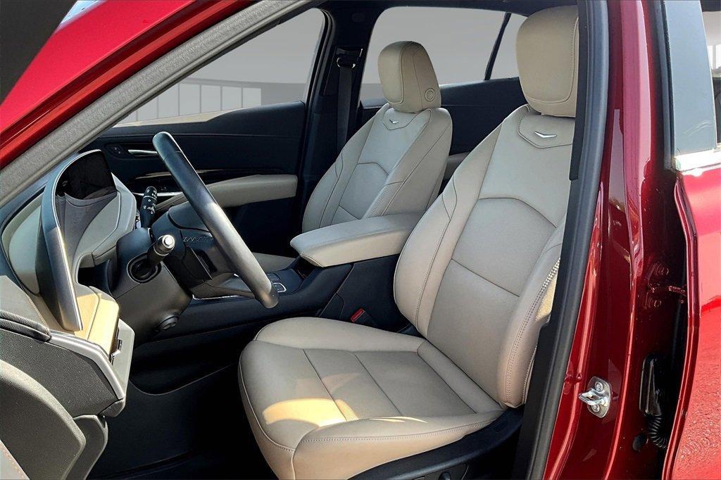 new 2025 Cadillac XT4 car, priced at $52,090