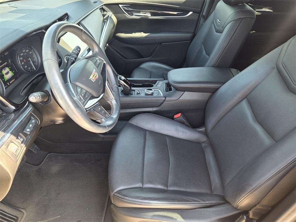 used 2021 Cadillac XT5 car, priced at $29,500
