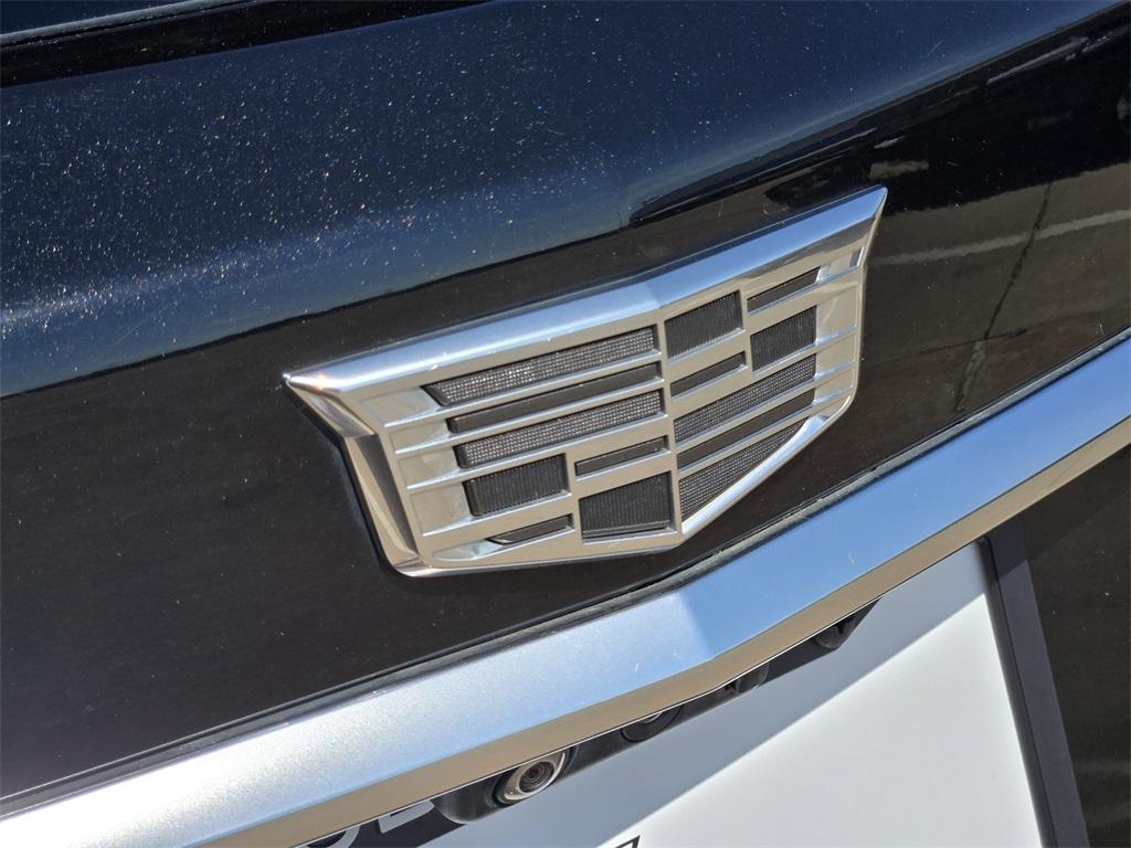 used 2021 Cadillac XT5 car, priced at $29,500