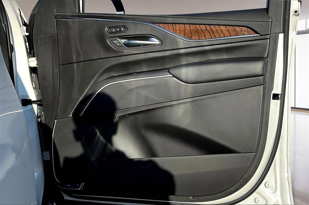 used 2023 Cadillac Escalade ESV car, priced at $76,733