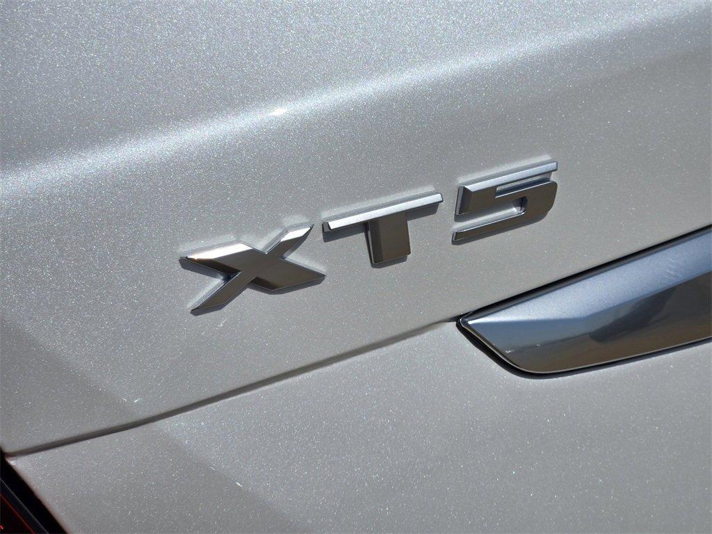 new 2025 Cadillac XT5 car, priced at $53,740