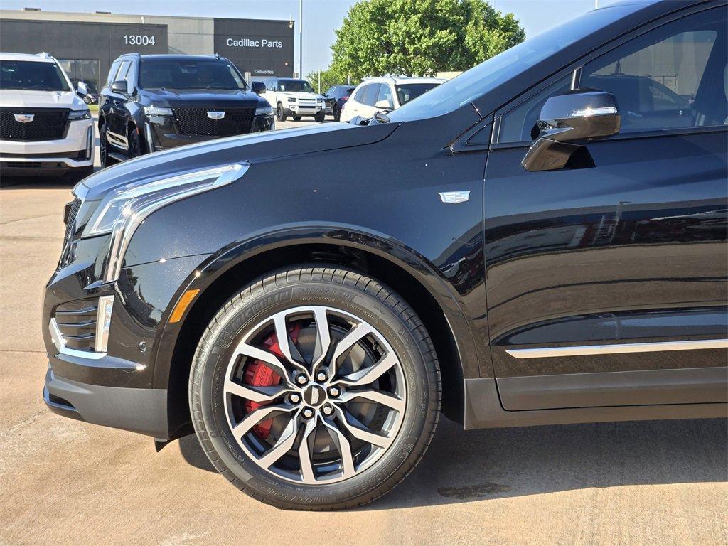 new 2025 Cadillac XT5 car, priced at $62,390