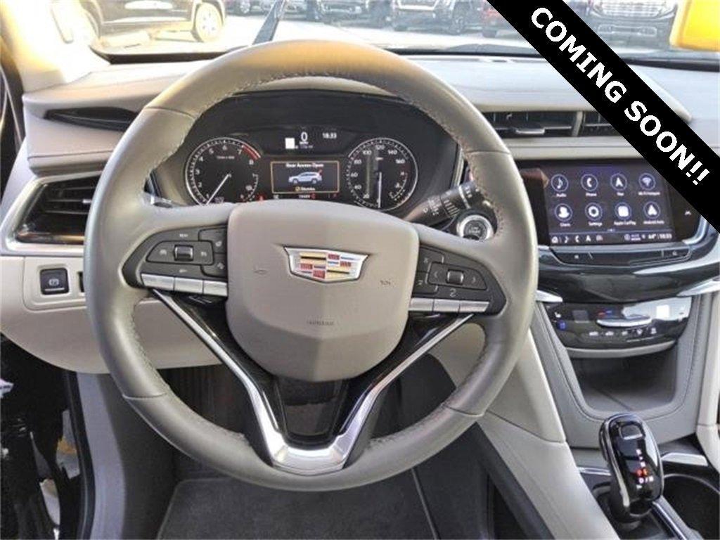 used 2025 Cadillac XT6 car, priced at $44,000