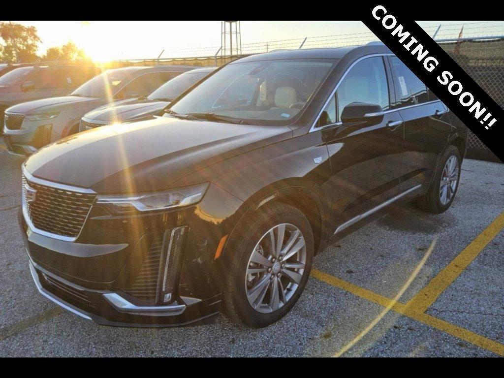 used 2025 Cadillac XT6 car, priced at $44,000