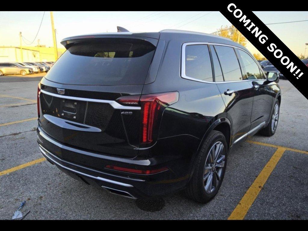 used 2025 Cadillac XT6 car, priced at $44,000