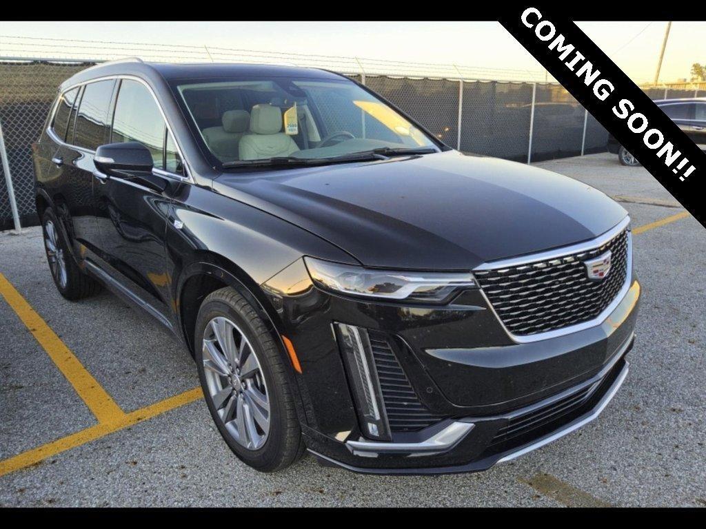 used 2025 Cadillac XT6 car, priced at $44,000