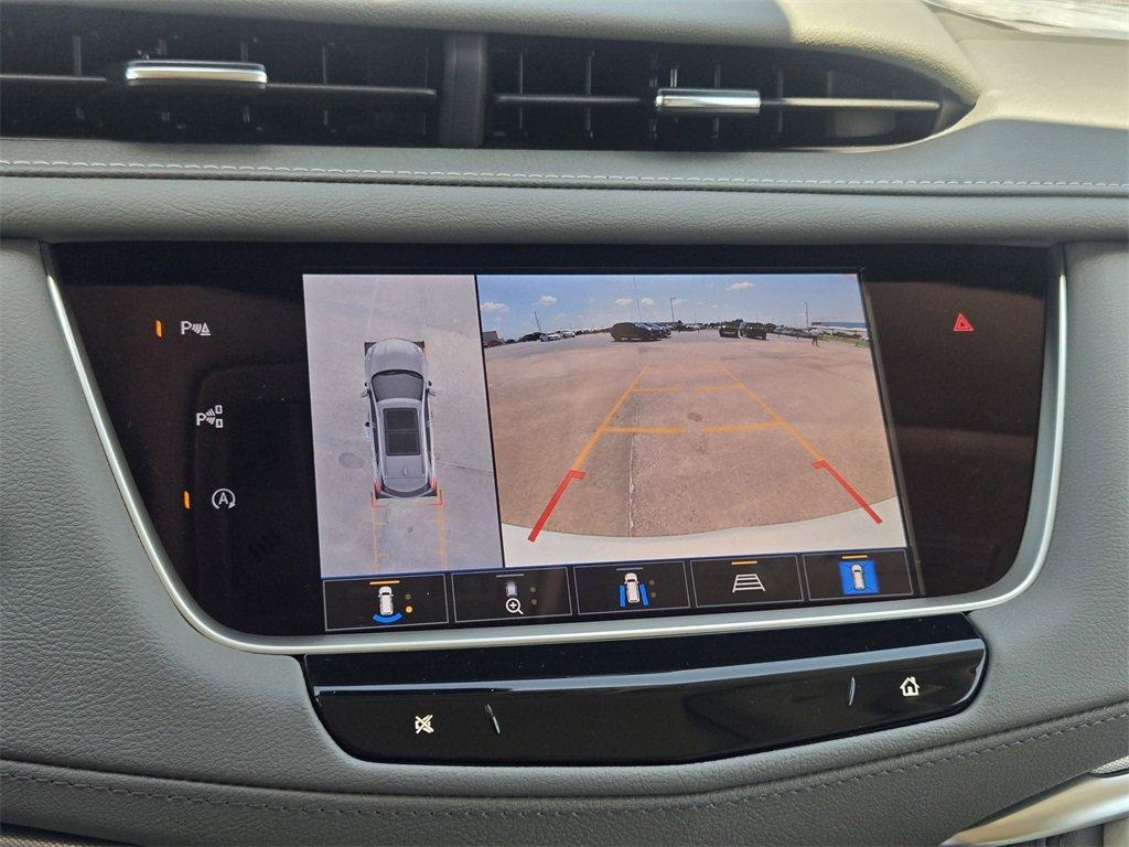 new 2025 Cadillac XT5 car, priced at $58,015