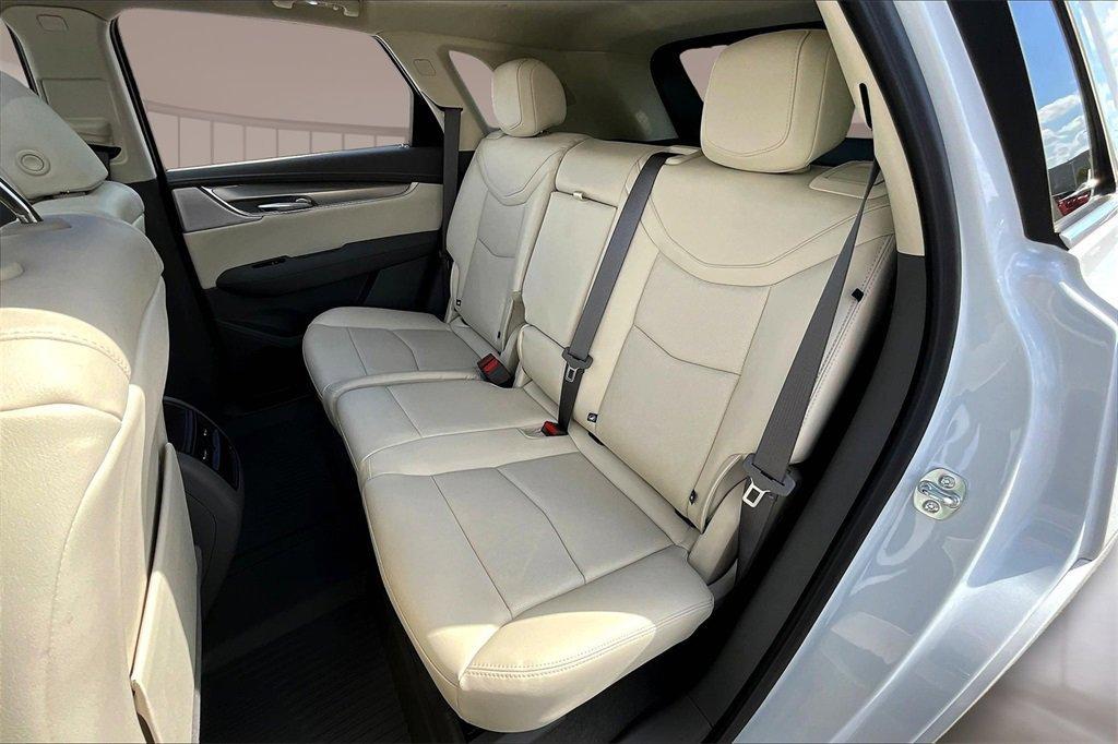 new 2025 Cadillac XT5 car, priced at $58,015