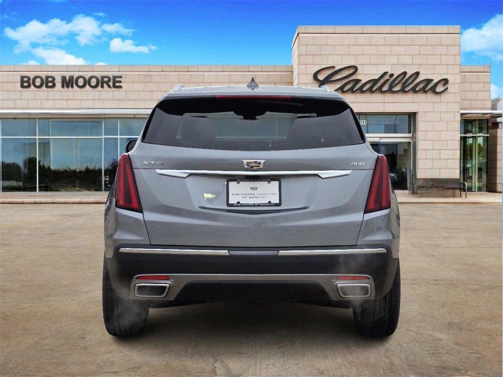 new 2025 Cadillac XT5 car, priced at $56,160