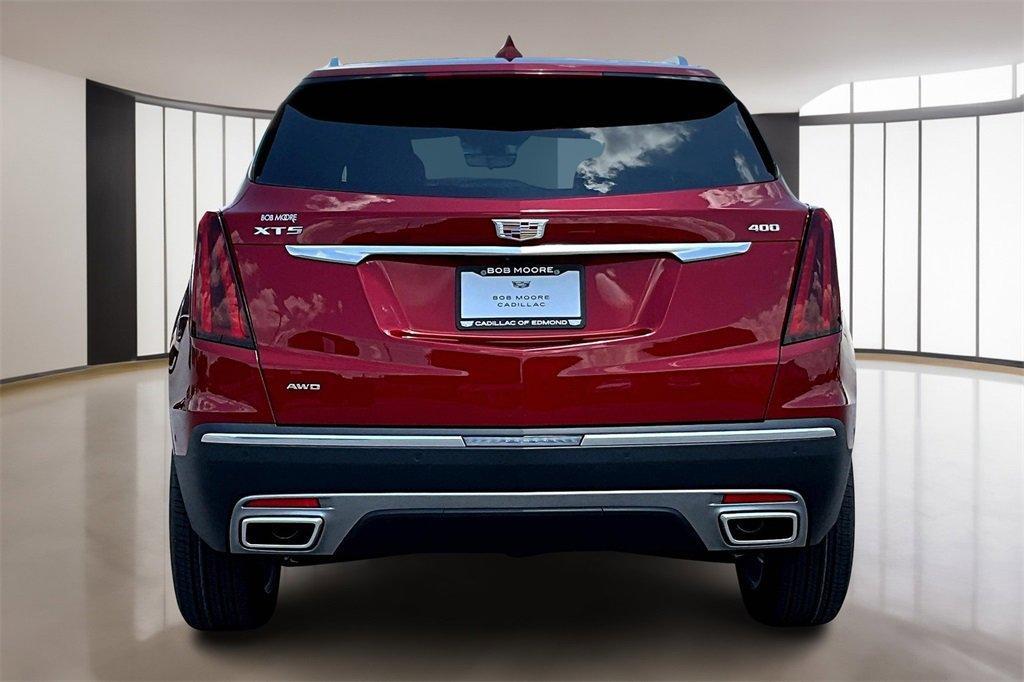 new 2025 Cadillac XT5 car, priced at $60,515