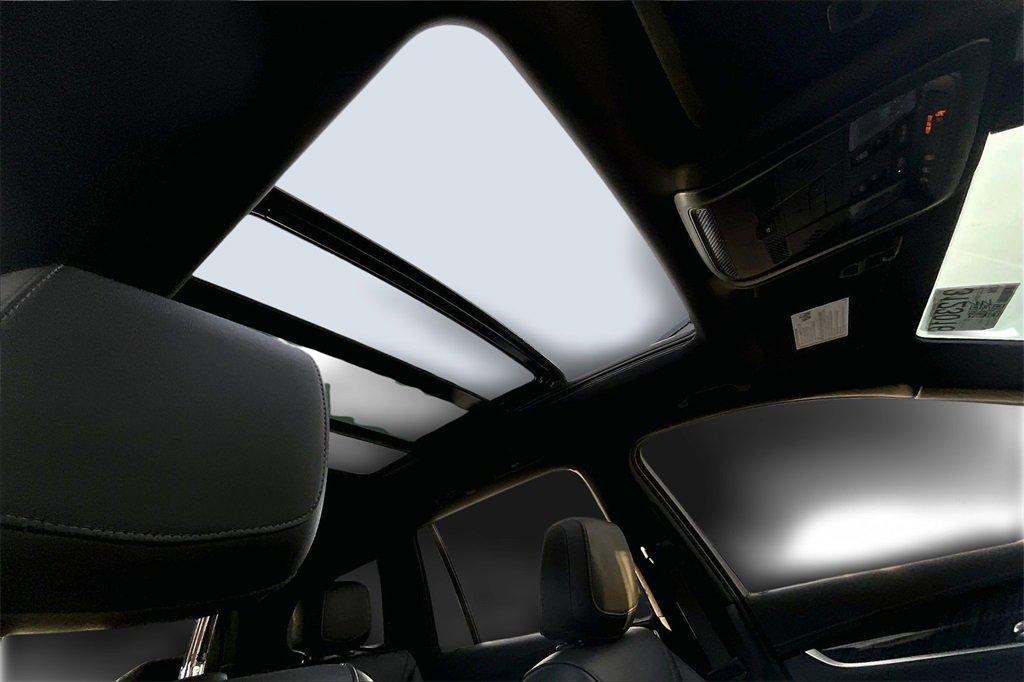 used 2025 Cadillac XT6 car, priced at $44,000