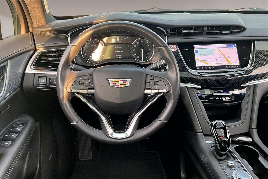 used 2025 Cadillac XT6 car, priced at $44,000